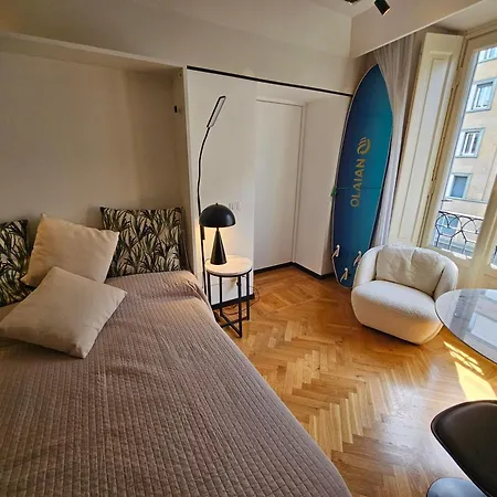 アパート Exclusive Top Floor 2-bedroom Flat